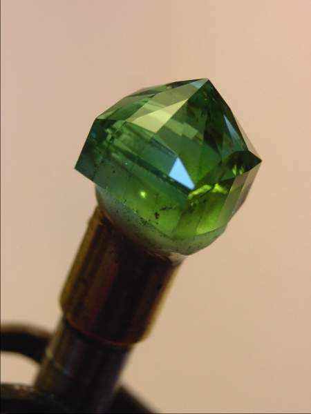 green-tourmaline-diamond-ring-02